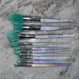 Spectrum Oceana Iridescent Makeup Brush Set of 10, 3 Part Acrylic Storage, & Bag
